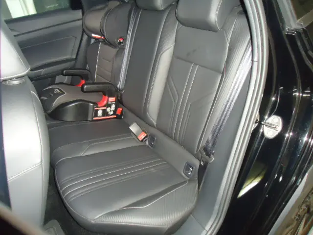 VOLKSWAGEN Nivus - Foto