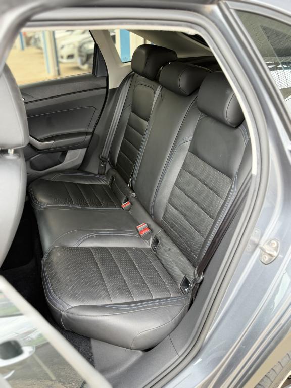 VOLKSWAGEN Nivus - Foto