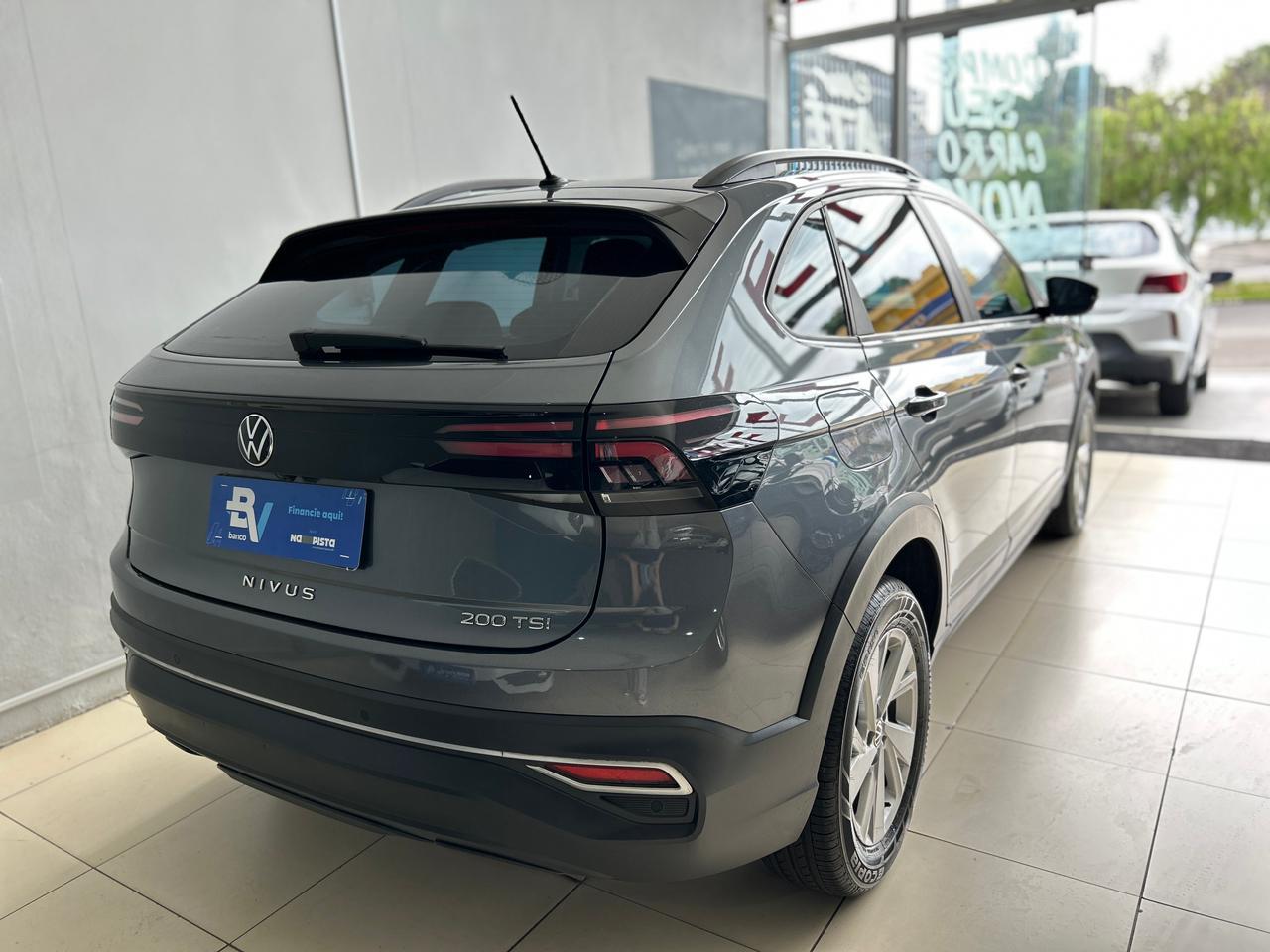 VOLKSWAGEN Nivus - Foto