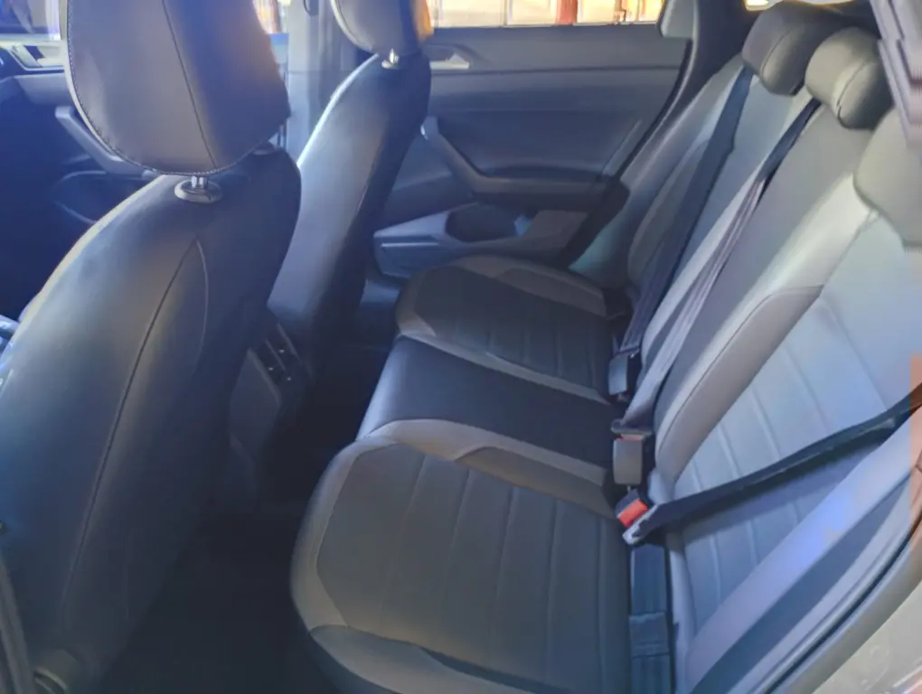 VOLKSWAGEN Nivus - Foto