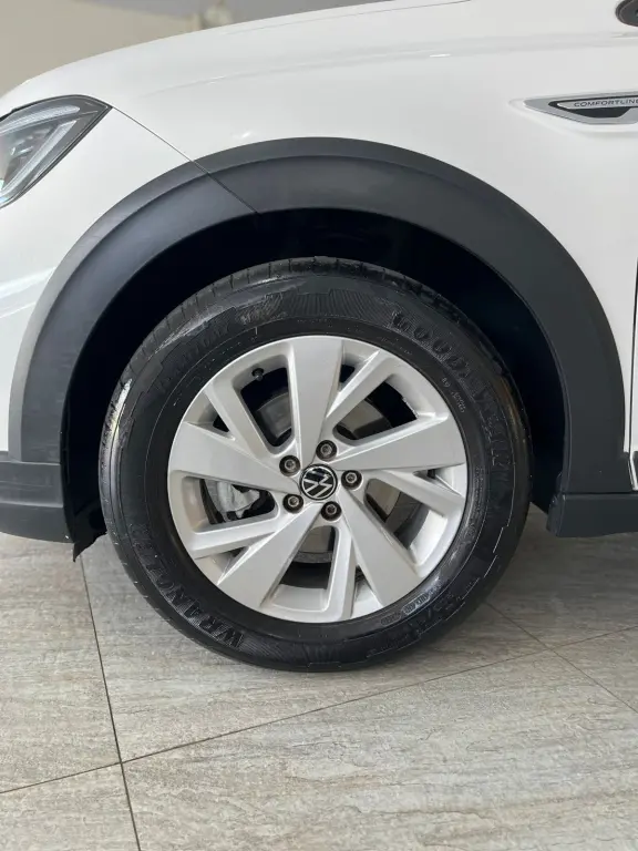 VOLKSWAGEN Nivus - Foto