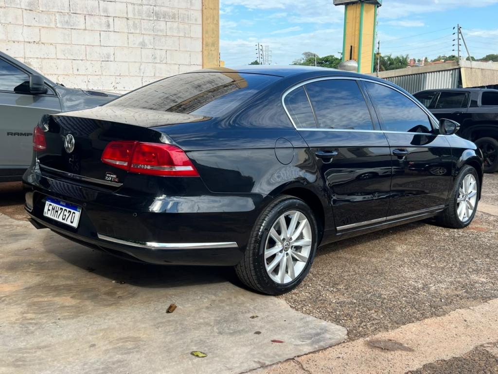 VOLKSWAGEN Passat - Foto