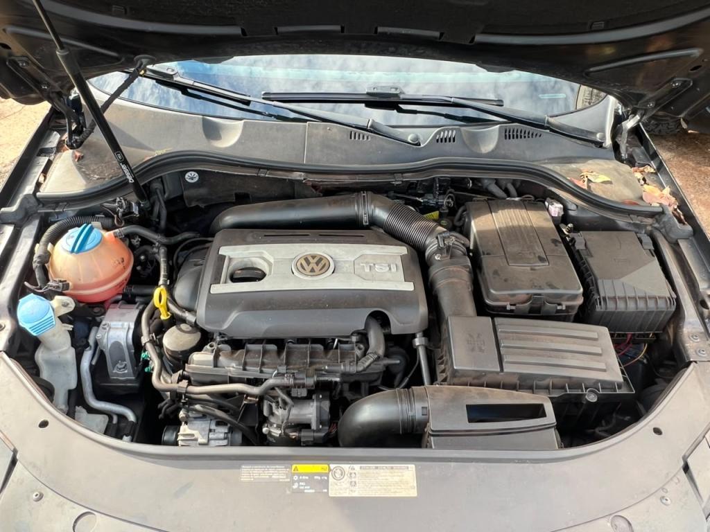 VOLKSWAGEN Passat - Foto