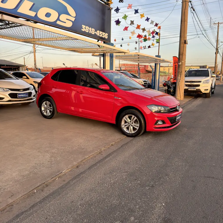 VOLKSWAGEN Polo Hatch - Foto