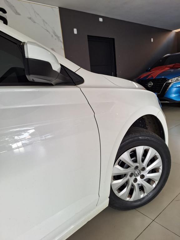 VOLKSWAGEN Polo Hatch - Foto