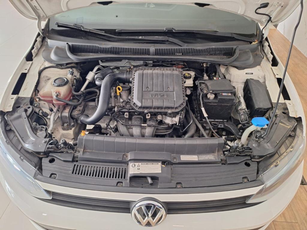 VOLKSWAGEN Polo Hatch - Foto