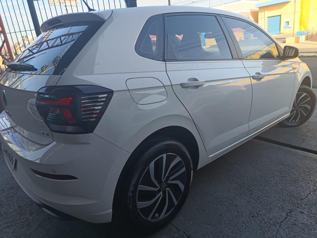 VOLKSWAGEN Polo Hatch - Foto