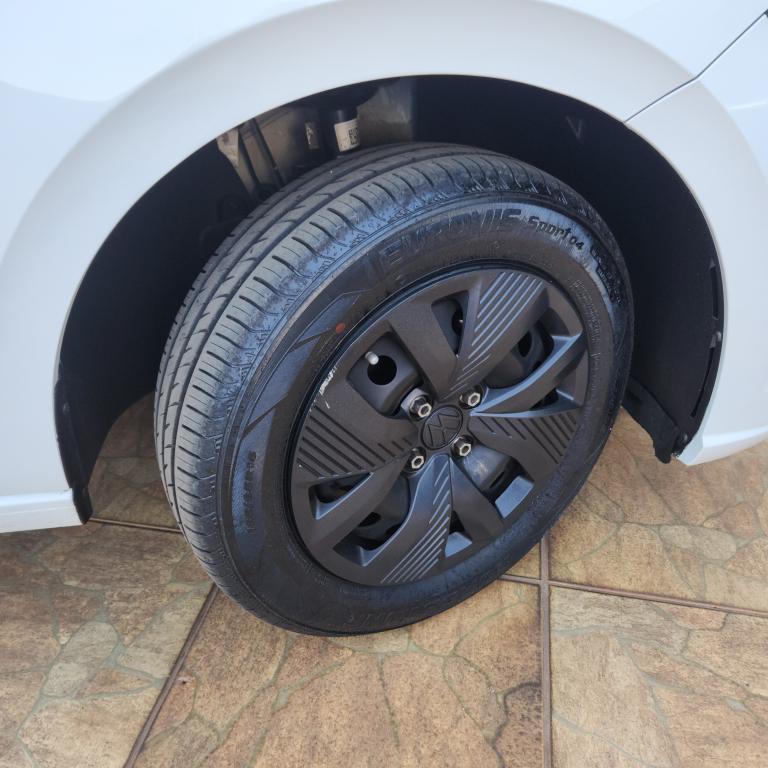 VOLKSWAGEN Polo Hatch - Foto