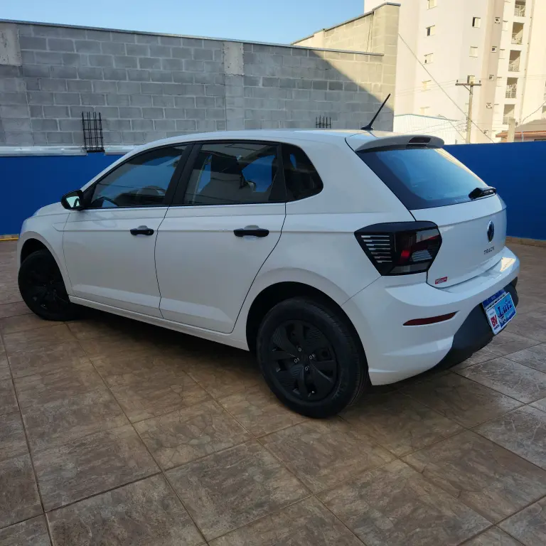 VOLKSWAGEN Polo Hatch - Foto
