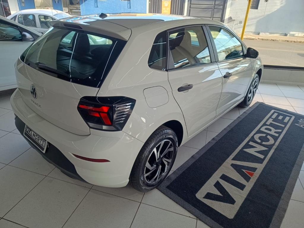 VOLKSWAGEN Polo Hatch - Foto