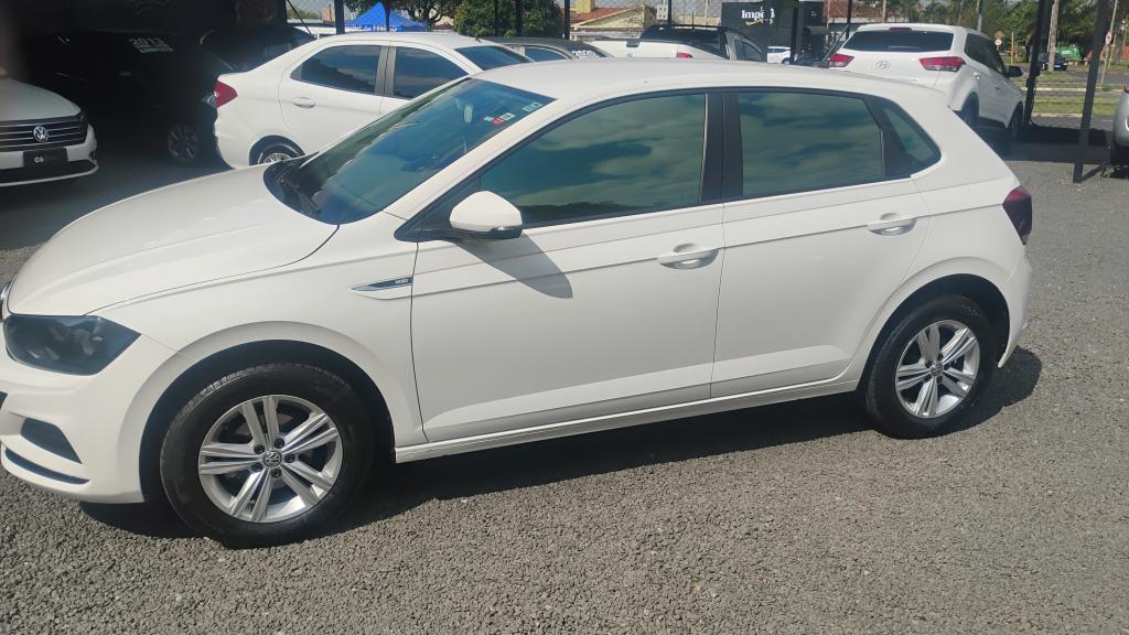 VOLKSWAGEN Polo Hatch - Foto