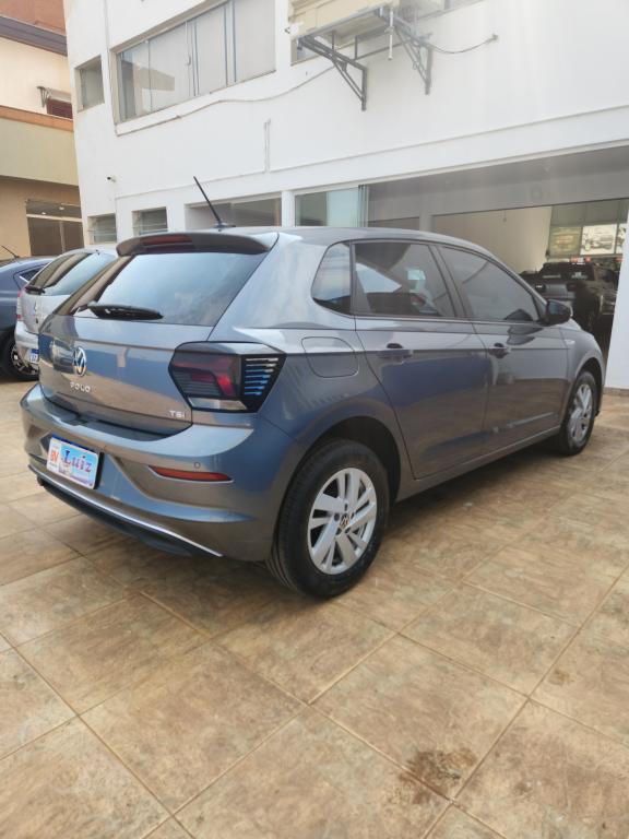 VOLKSWAGEN Polo Hatch - Foto