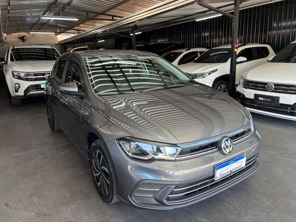 VOLKSWAGEN Polo Hatch - Foto