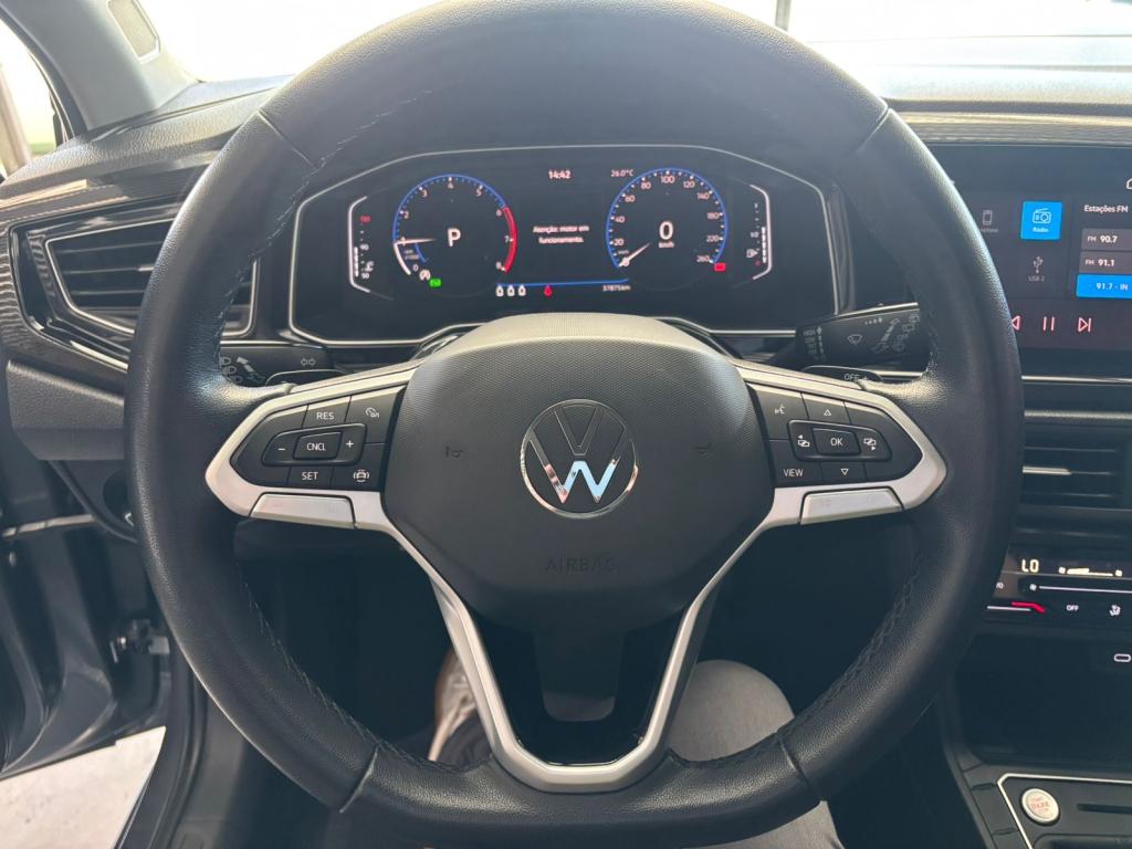 VOLKSWAGEN Polo Hatch - Foto