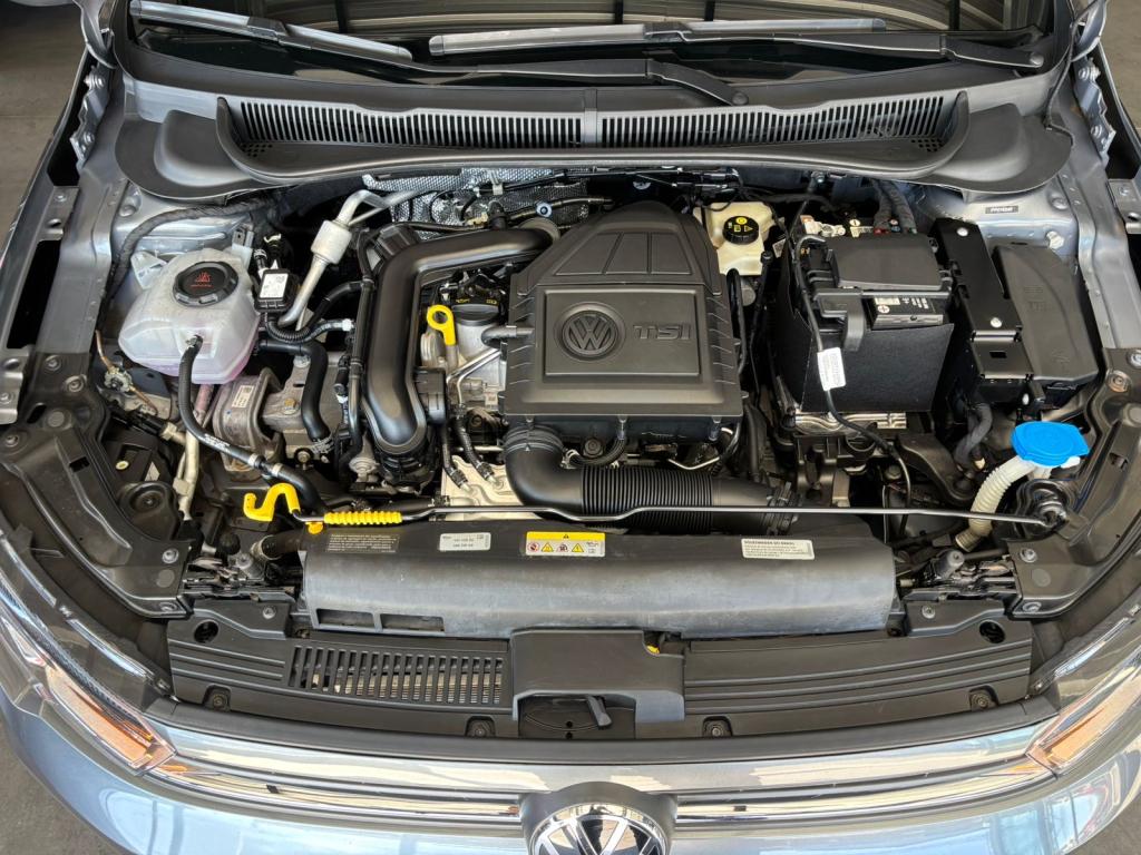 VOLKSWAGEN Polo Hatch - Foto