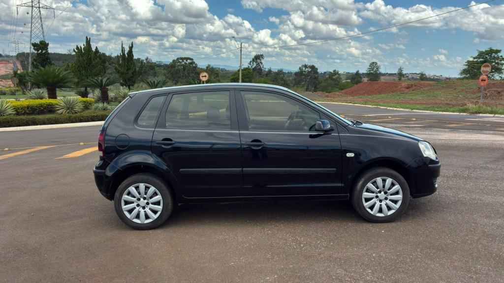 VOLKSWAGEN Polo Hatch - Foto