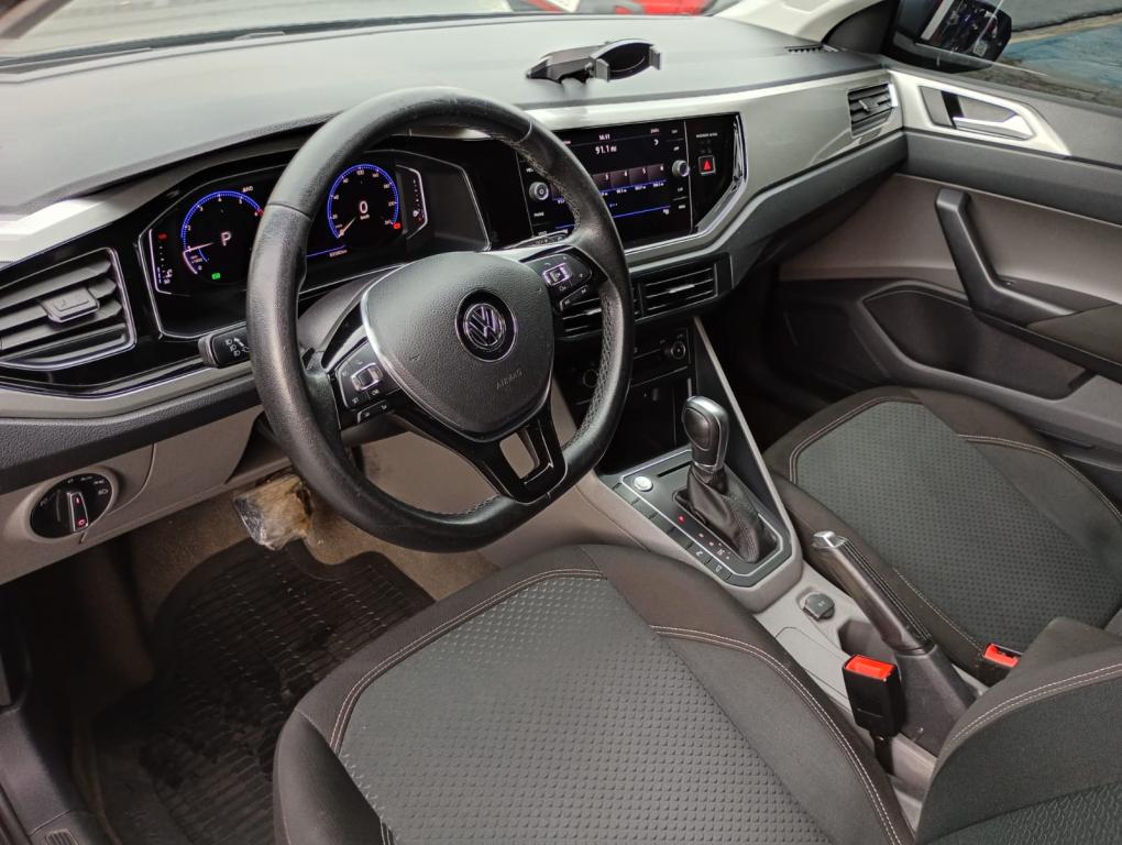 VOLKSWAGEN Polo Hatch - Foto