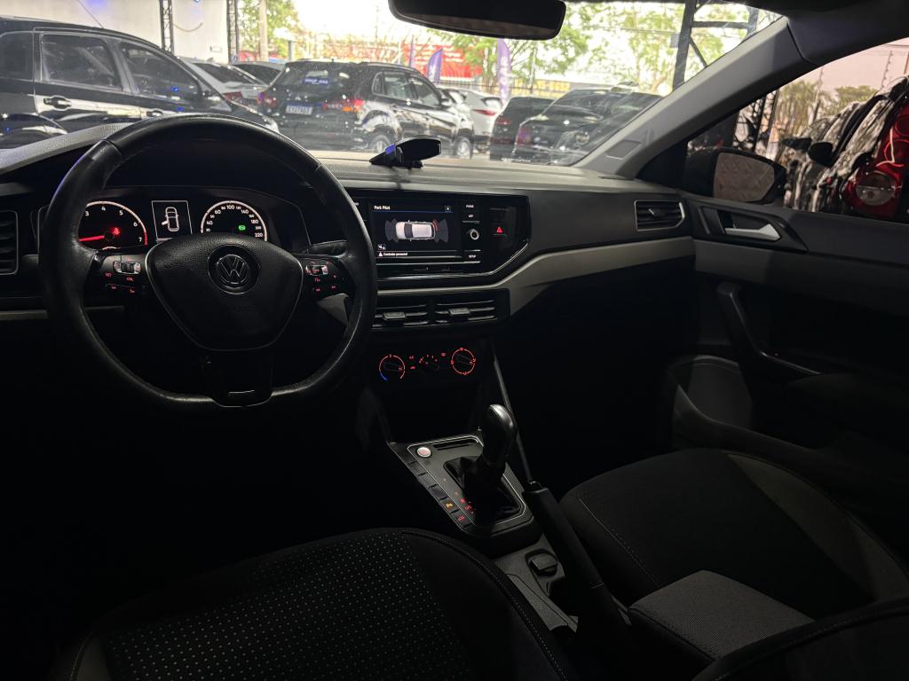 VOLKSWAGEN Polo Hatch - Foto