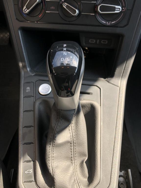 VOLKSWAGEN Polo Hatch - Foto