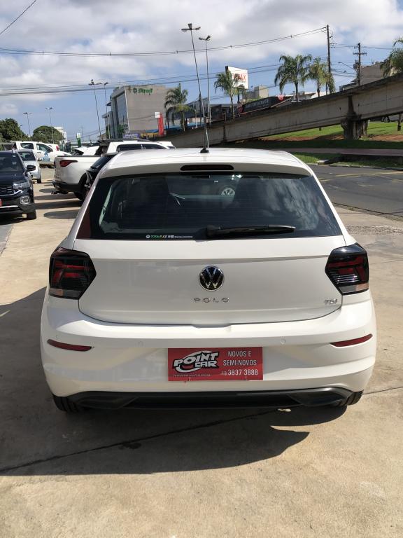 VOLKSWAGEN Polo Hatch - Foto