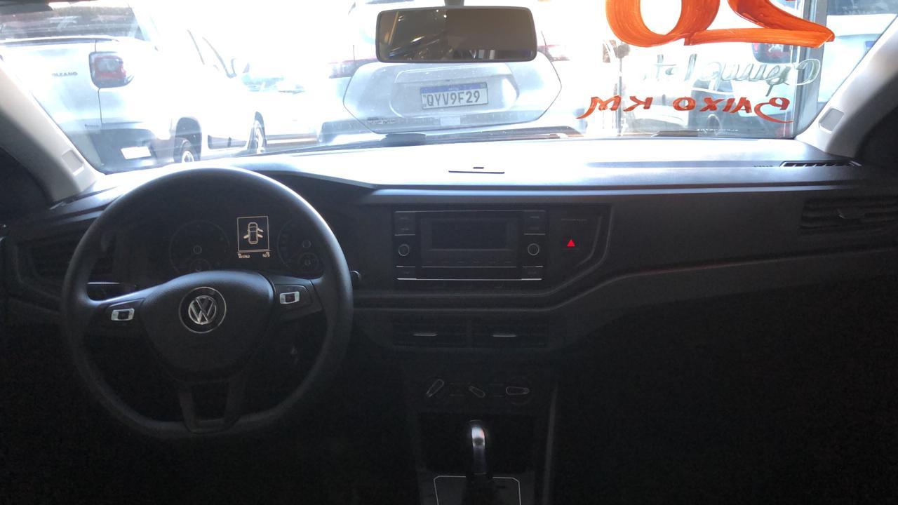VOLKSWAGEN Polo Hatch - Foto