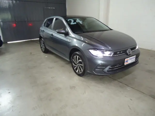 VOLKSWAGEN Polo Hatch - Foto