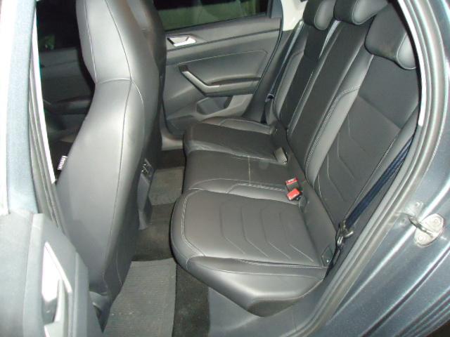 VOLKSWAGEN Polo Hatch - Foto