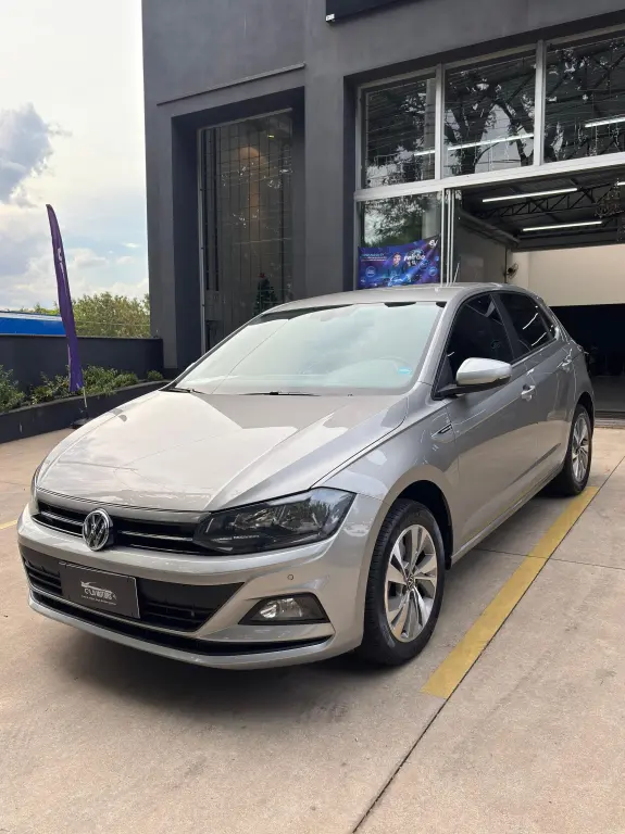 VOLKSWAGEN Polo Hatch - Foto