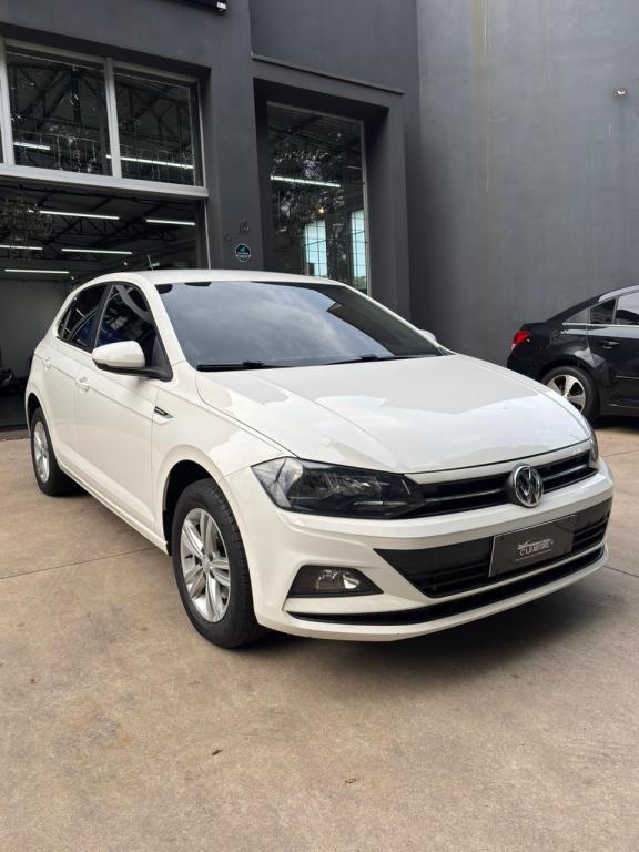 VOLKSWAGEN Polo Hatch - Foto