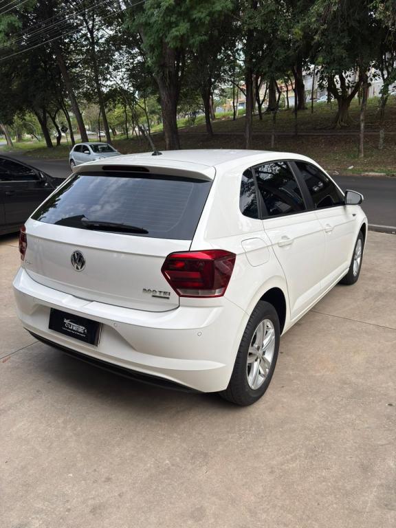 VOLKSWAGEN Polo Hatch - Foto