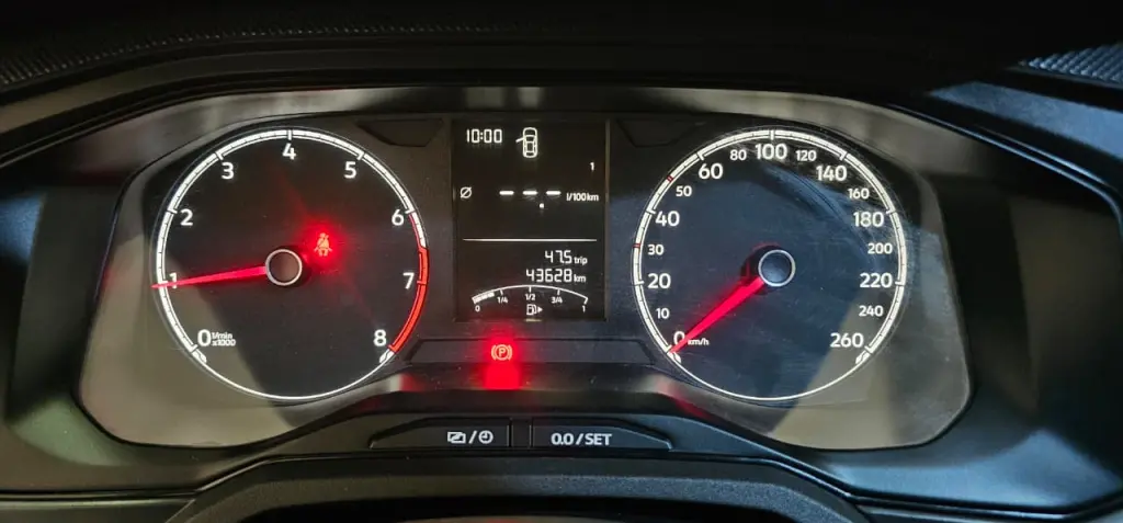 VOLKSWAGEN Polo Hatch - Foto