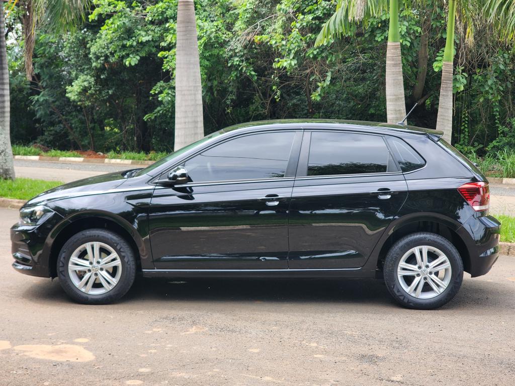 VOLKSWAGEN Polo Hatch - Foto