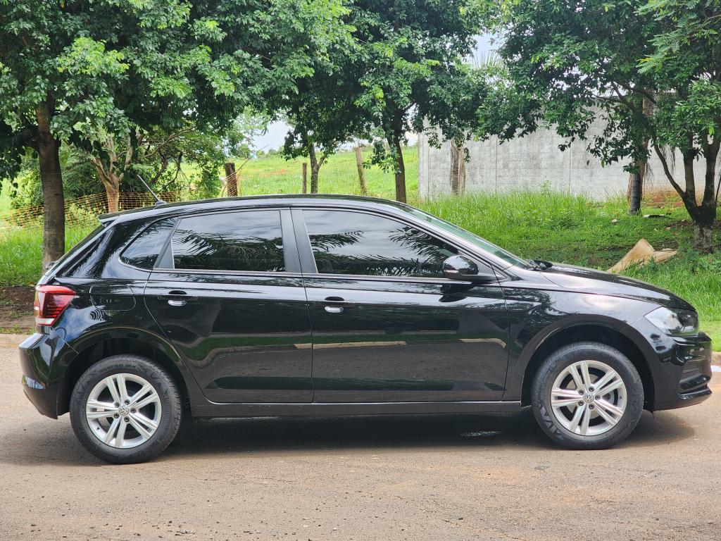 VOLKSWAGEN Polo Hatch - Foto