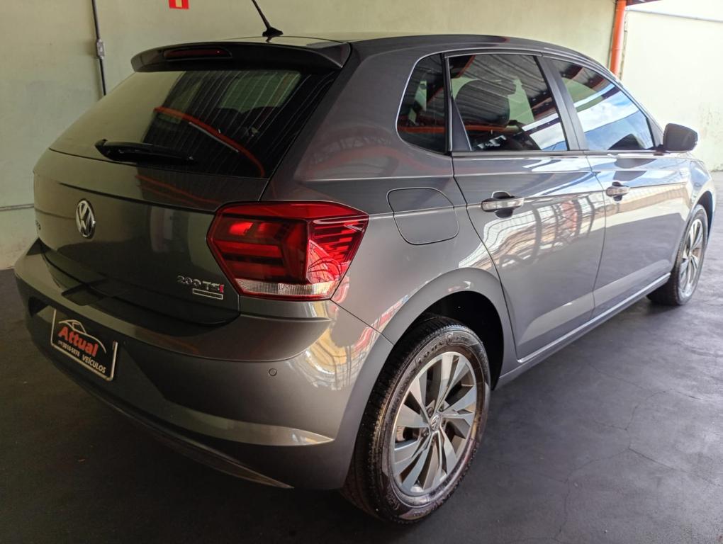 VOLKSWAGEN Polo Hatch - Foto