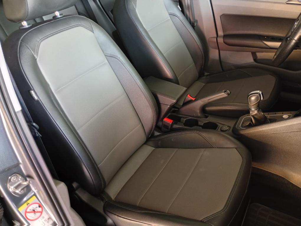 VOLKSWAGEN Polo Hatch - Foto