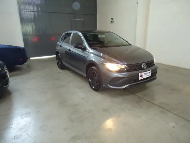 VOLKSWAGEN Polo Hatch - Foto