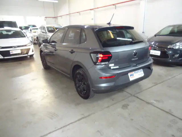 VOLKSWAGEN Polo Hatch - Foto