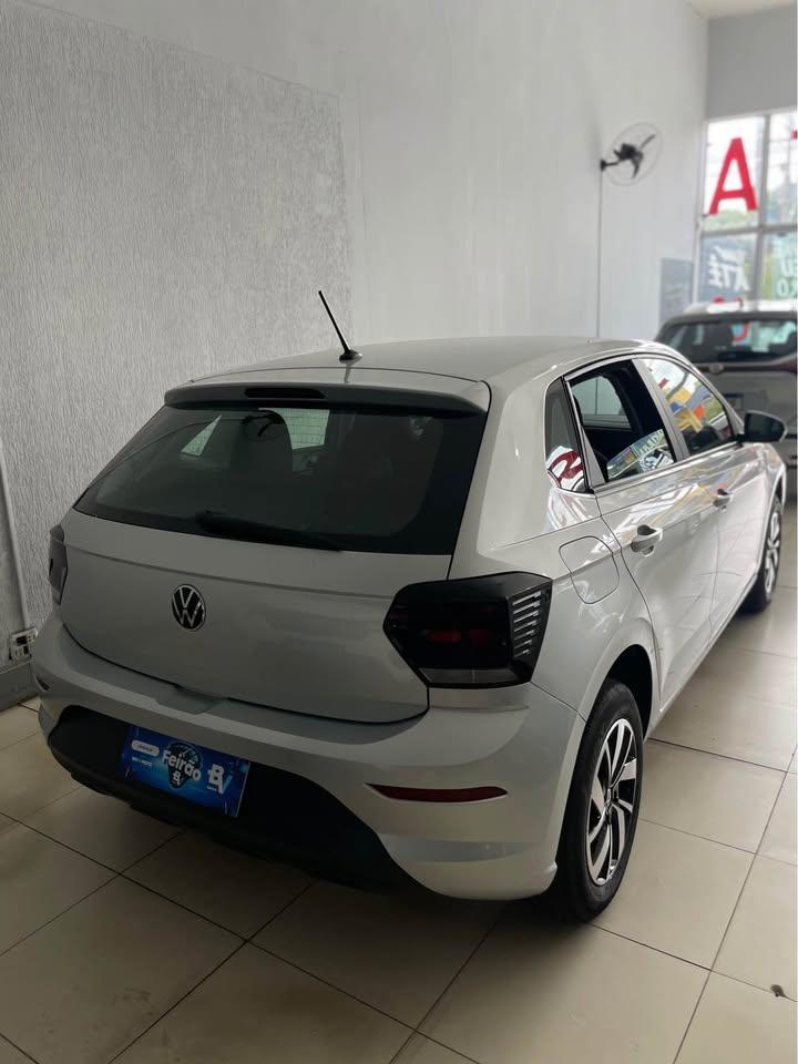 VOLKSWAGEN Polo Hatch - Foto
