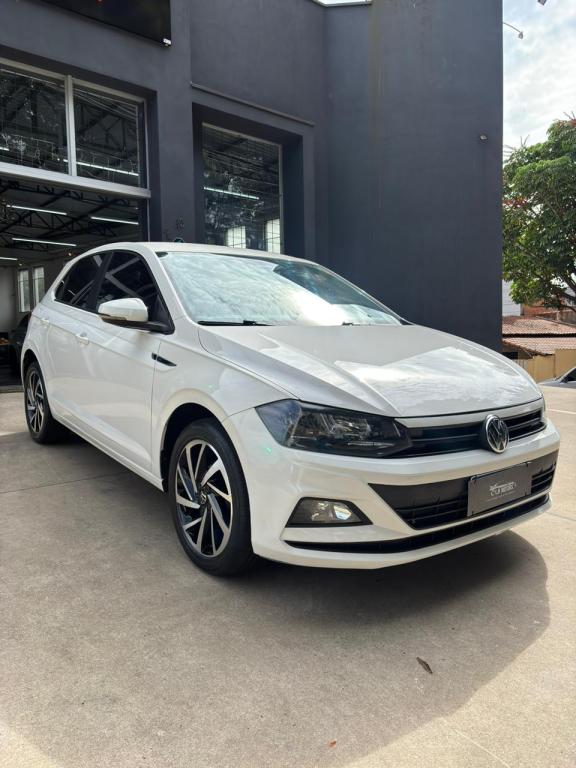 VOLKSWAGEN Polo Hatch - Foto