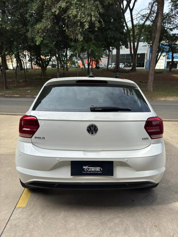 VOLKSWAGEN Polo Hatch - Foto