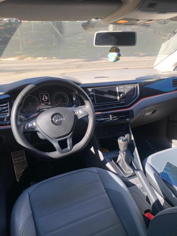 VOLKSWAGEN Polo Hatch - Foto