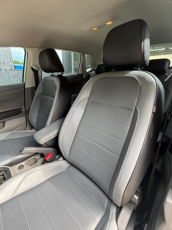 VOLKSWAGEN Polo Hatch - Foto