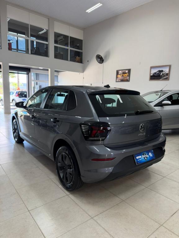 VOLKSWAGEN Polo Hatch - Foto