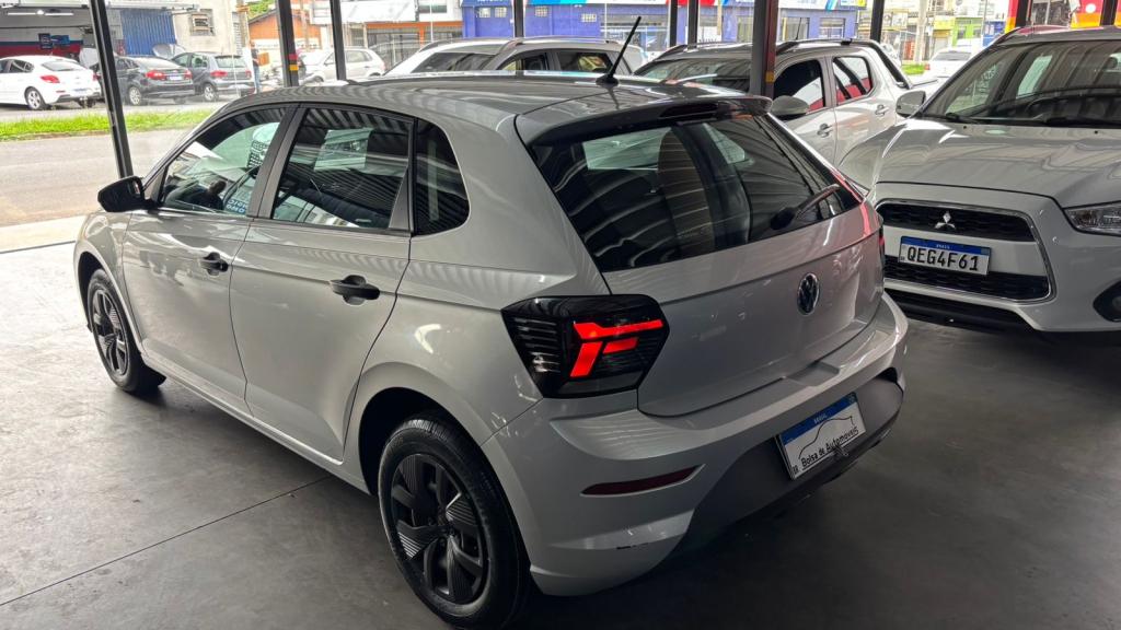 VOLKSWAGEN Polo Hatch - Foto