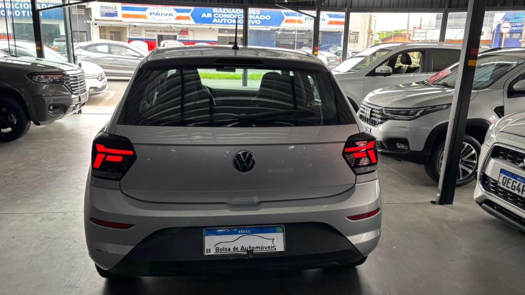 VOLKSWAGEN Polo Hatch - Foto