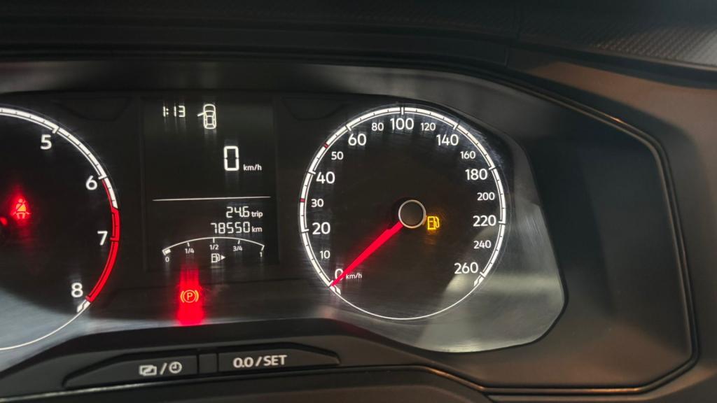 VOLKSWAGEN Polo Hatch - Foto