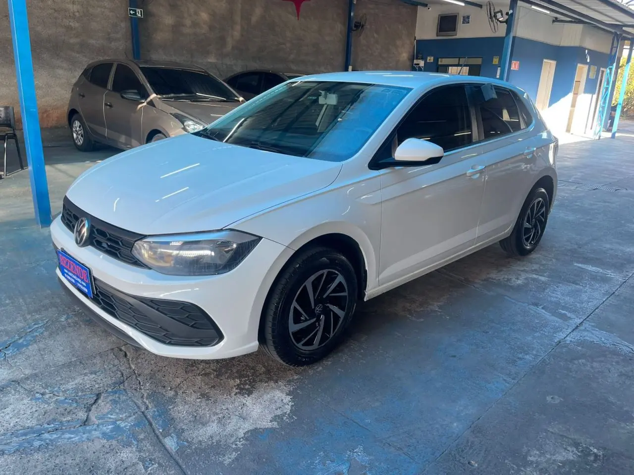 VOLKSWAGEN Polo Hatch - Foto