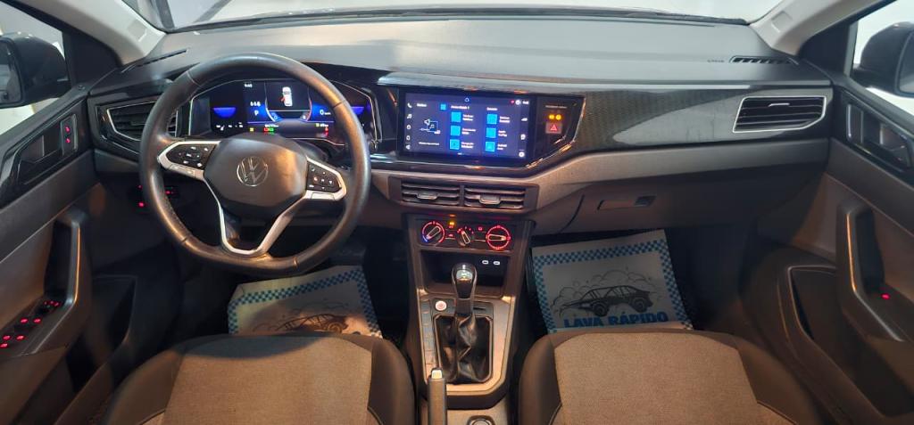 VOLKSWAGEN Polo Hatch - Foto