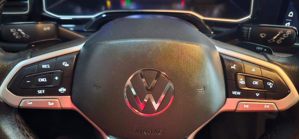 VOLKSWAGEN Polo Hatch - Foto