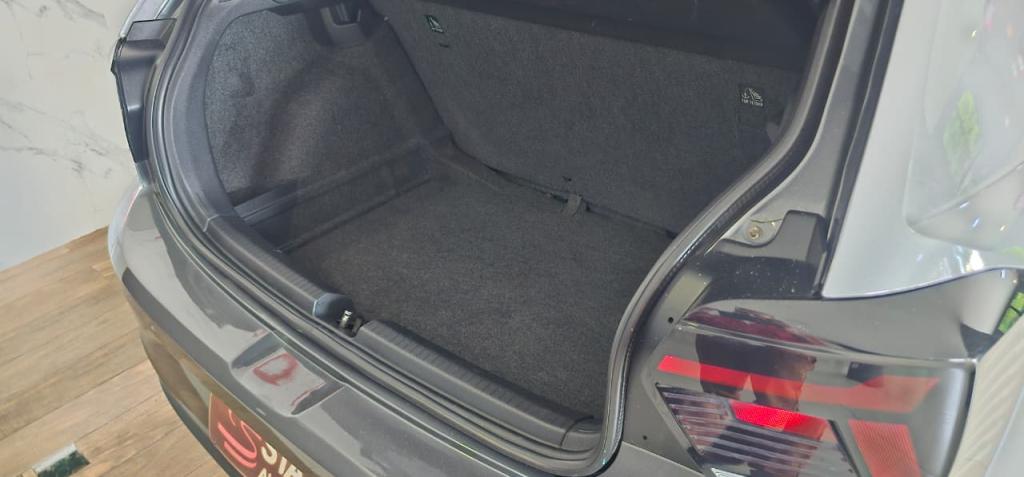 VOLKSWAGEN Polo Hatch - Foto